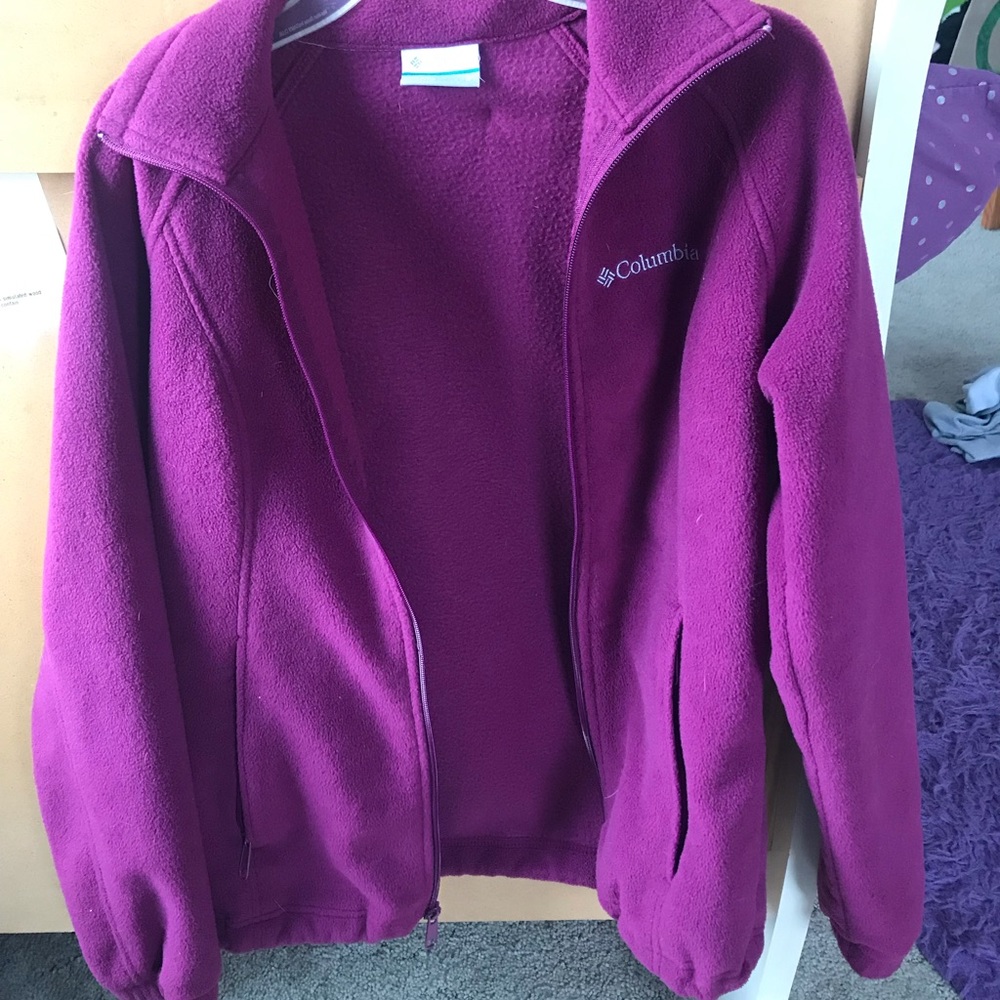 Columbia sweatshirt